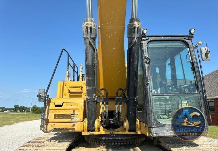 2017 Caterpillar  349FL excavator