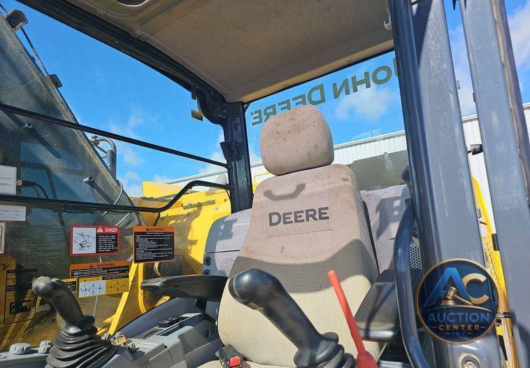 2018 John Deere  245G LC excavator