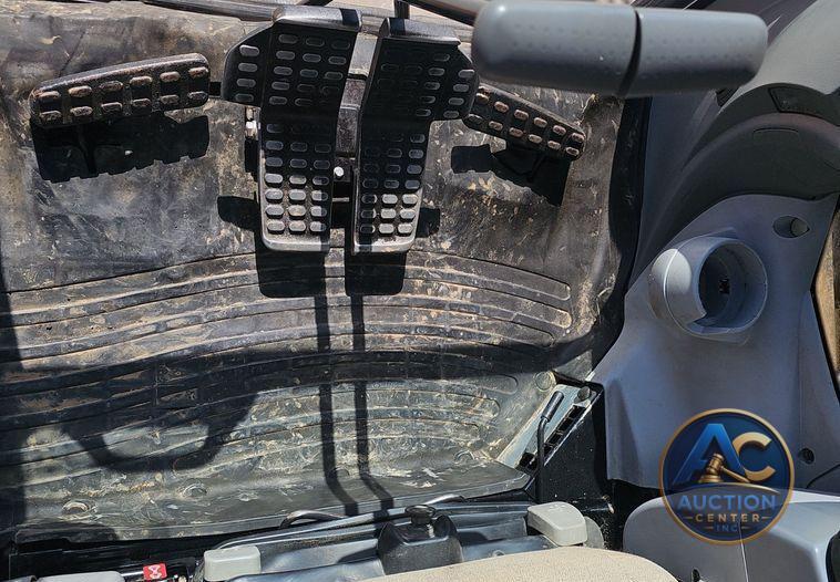2018 John Deere  245G LC excavator