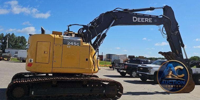 2018 John Deere  245G LC excavator
