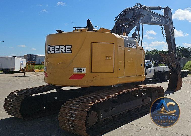 2018 John Deere  245G LC excavator