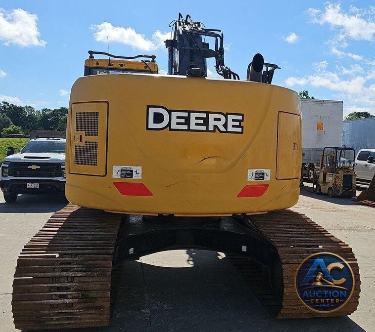 2018 John Deere  245G LC excavator