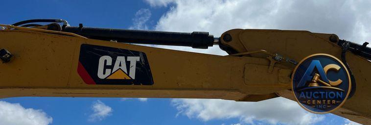2019 Caterpillar 320 excavator