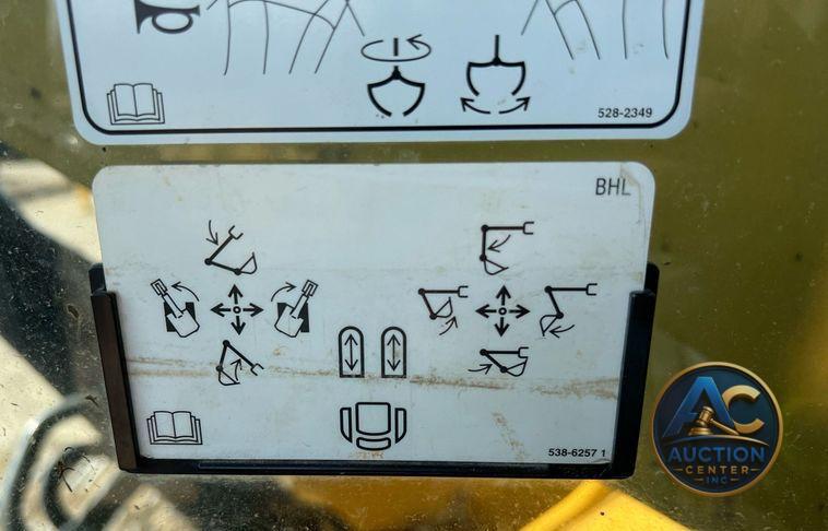 2019 Caterpillar 320 excavator