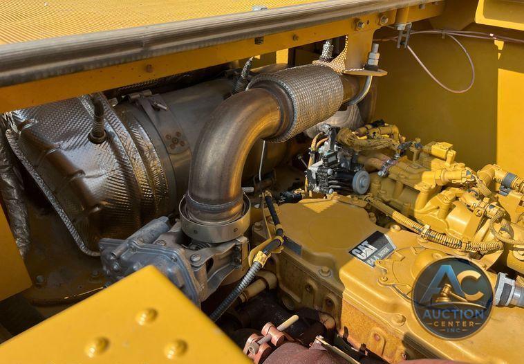 2019 Caterpillar 320 excavator