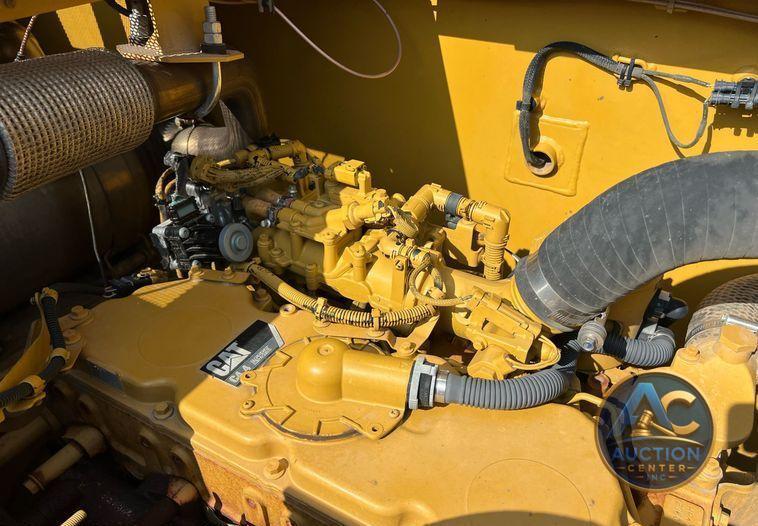 2019 Caterpillar 320 excavator