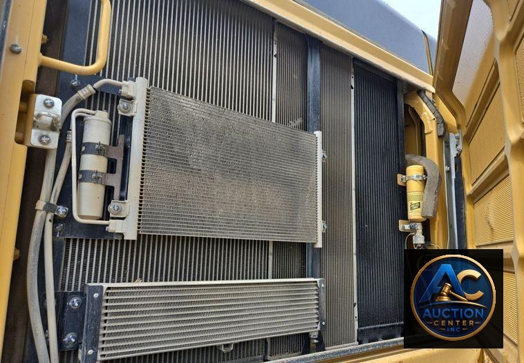 2015 Caterpillar 349FL excavator