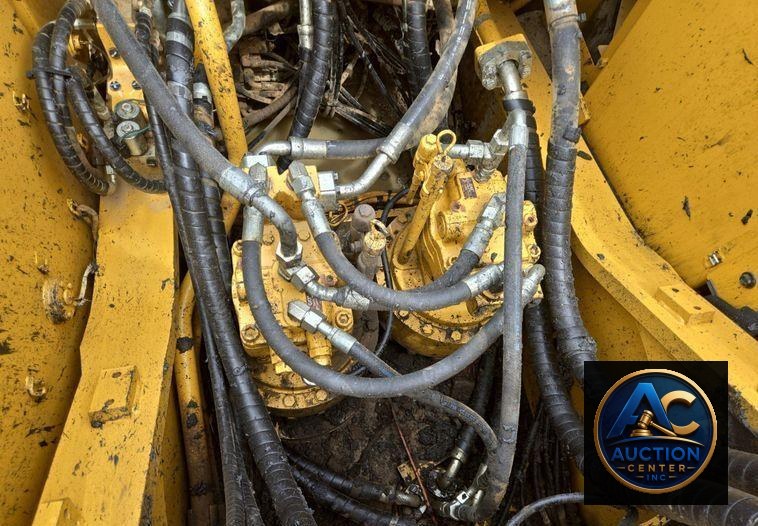 2015 Caterpillar 349FL excavator
