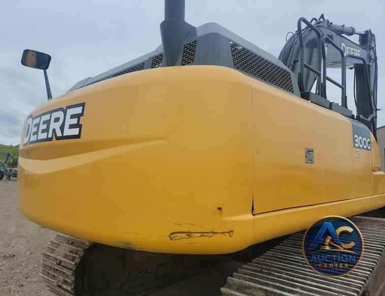 2016 John Deere 300G LC excavator