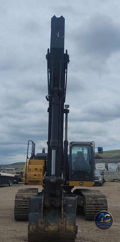 2016 John Deere 300G LC excavator