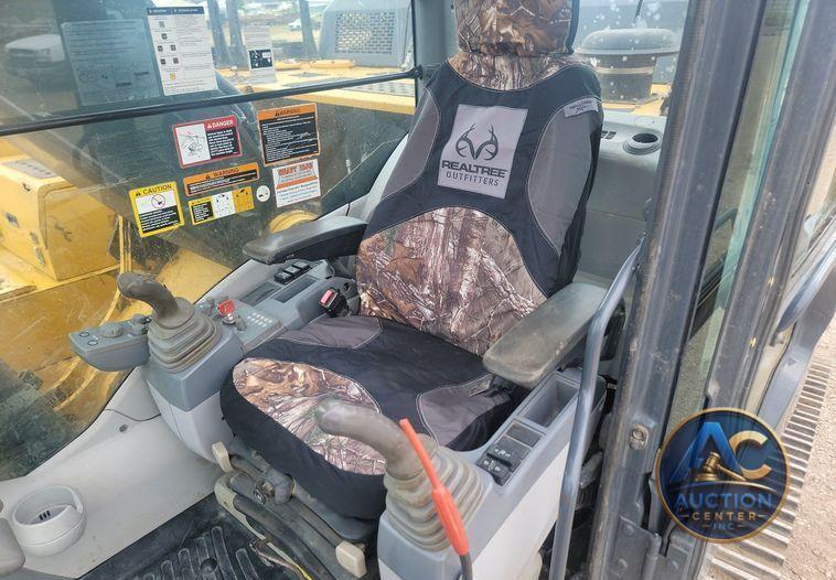 2016 John Deere 300G LC excavator