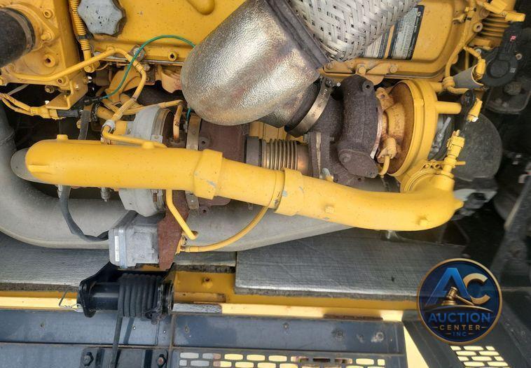 2016 John Deere 300G LC excavator