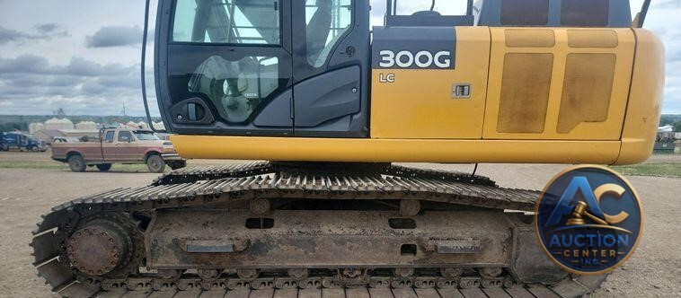 2016 John Deere 300G LC excavator