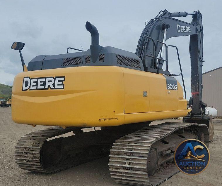 2016 John Deere 300G LC excavator
