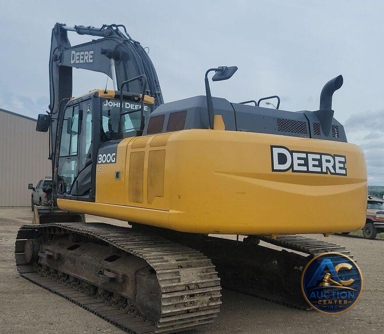 2016 John Deere 300G LC excavator