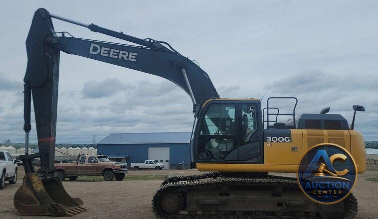 2016 John Deere 300G LC excavator