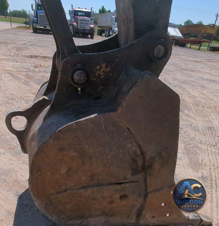 2017 John Deere 210G LC  excavator