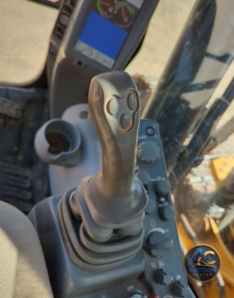 2017 John Deere 210G LC  excavator
