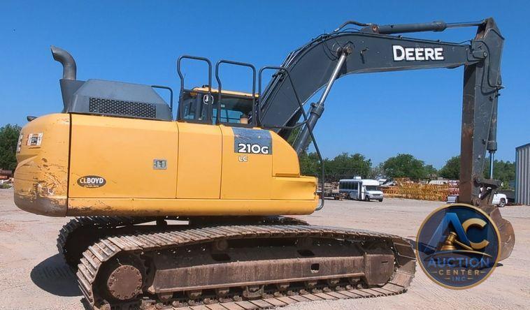 2017 John Deere 210G LC  excavator