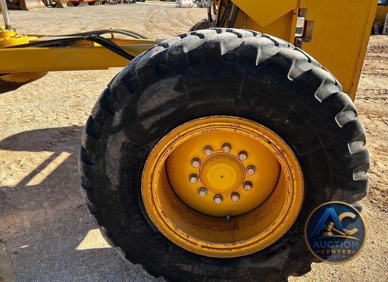 2013 Caterpillar 140M2 VHP Plus  motor grader