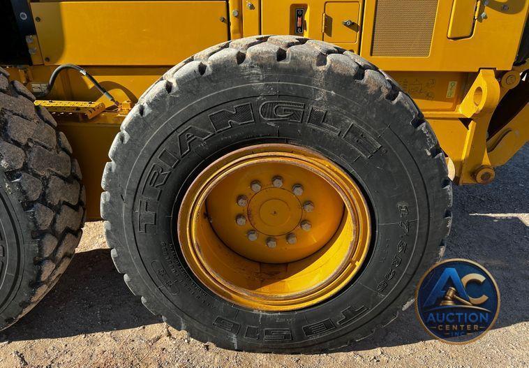 2013 Caterpillar 140M2 VHP Plus  motor grader
