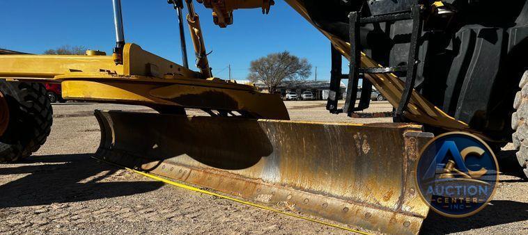 2013 Caterpillar 140M2 VHP Plus  motor grader