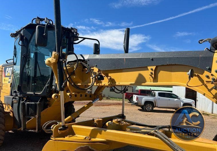 2018 Caterpillar 140M3  motor grader