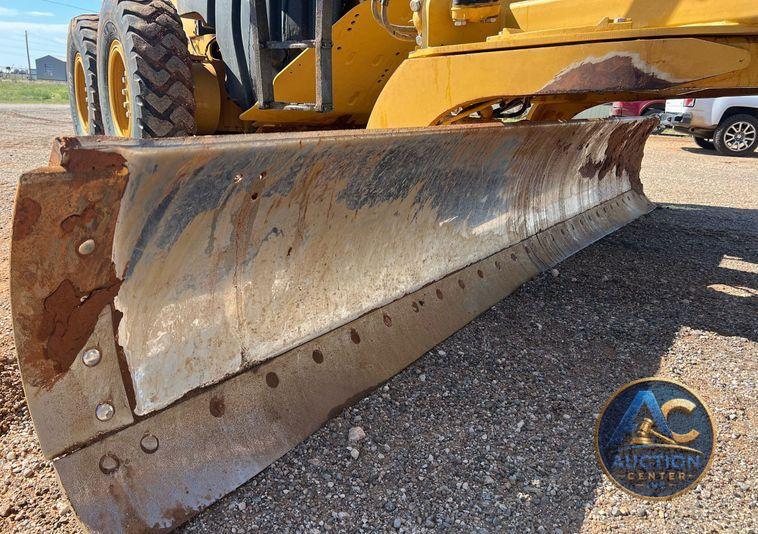 2018 Caterpillar 140M3  motor grader