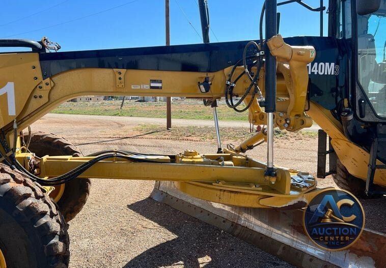 2018 Caterpillar 140M3  motor grader