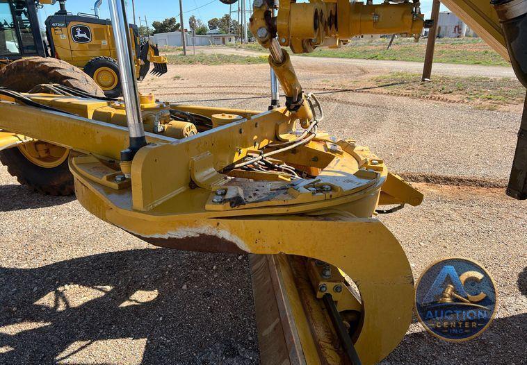 2018 Caterpillar 140M3  motor grader