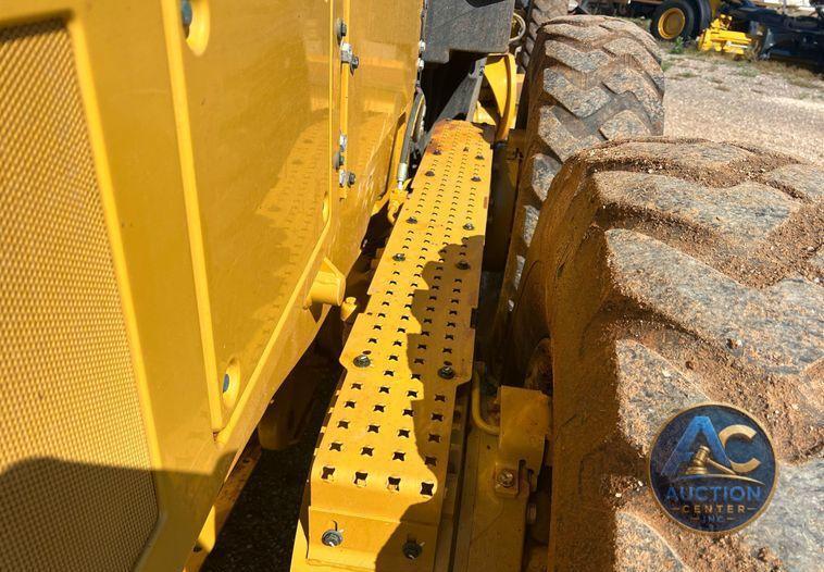 2018 Caterpillar 140M3  motor grader