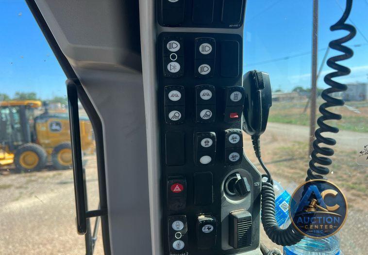 2018 Caterpillar 140M3  motor grader