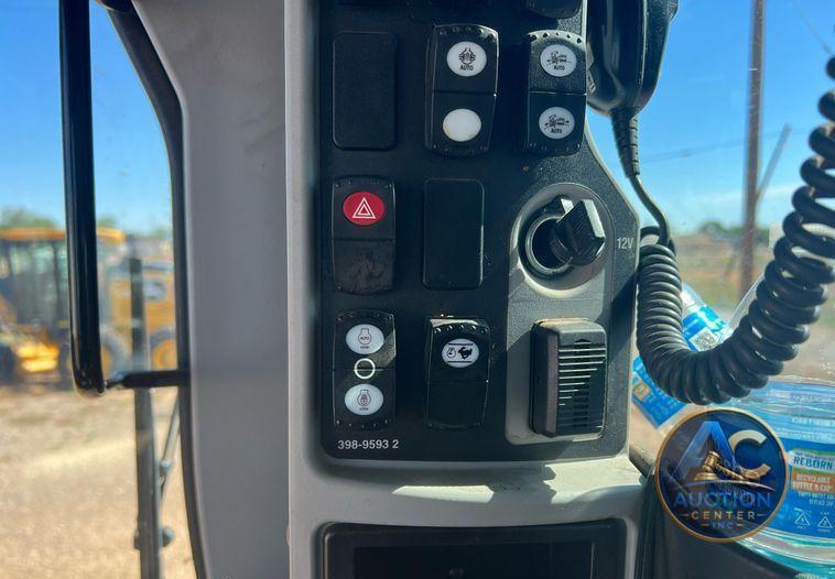 2018 Caterpillar 140M3  motor grader
