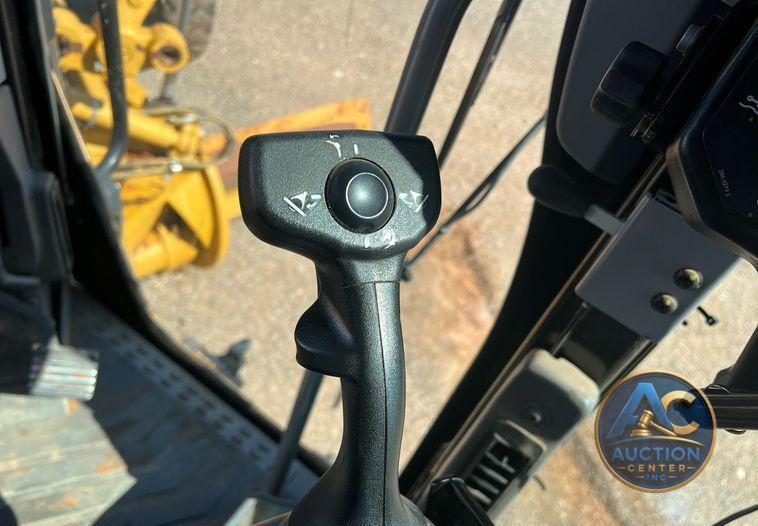 2018 Caterpillar 140M3  motor grader