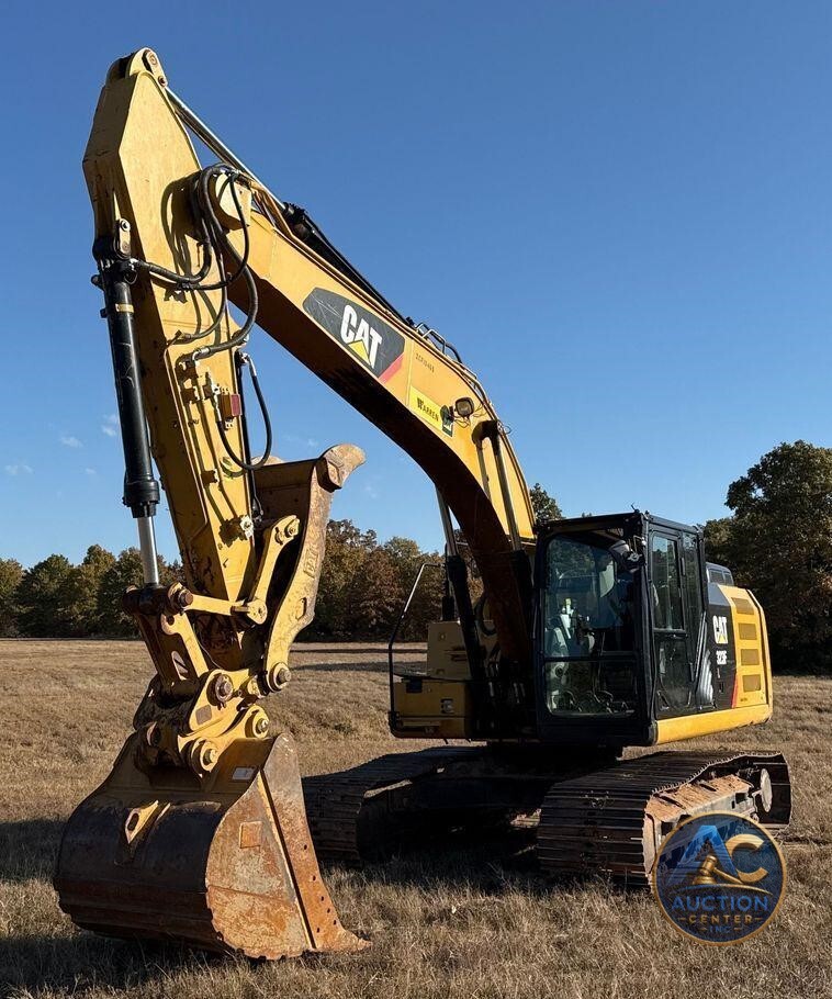 2017 Caterpillar  323F L excavator