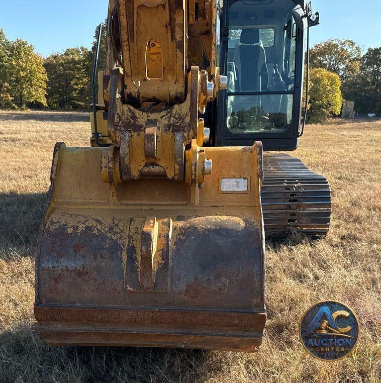 2017 Caterpillar  323F L excavator