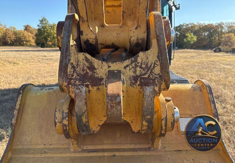 2017 Caterpillar  323F L excavator