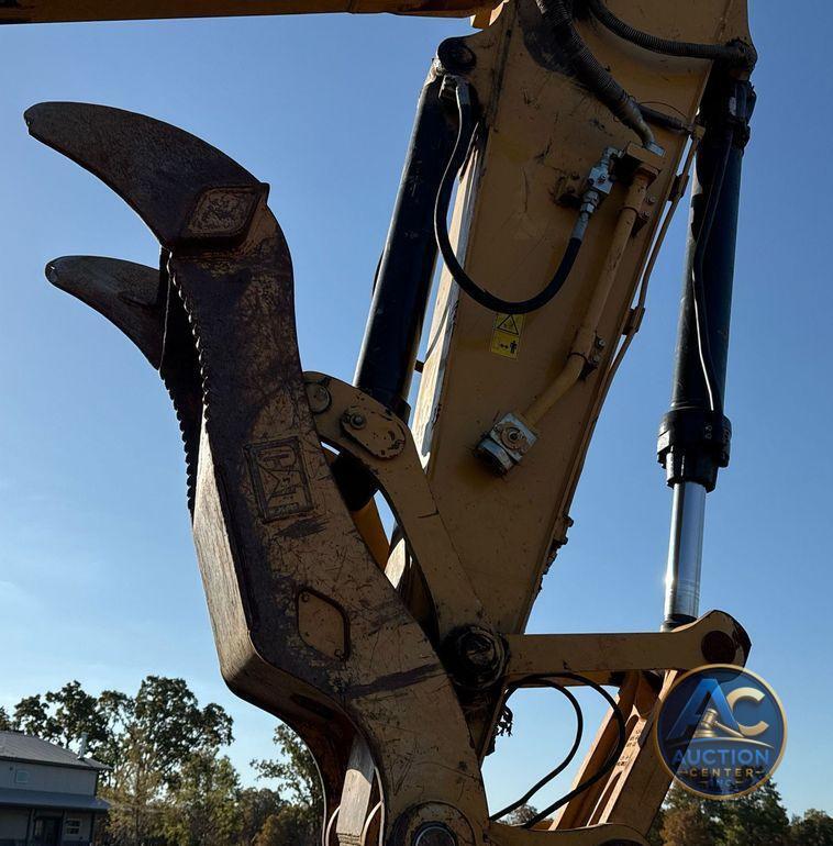 2017 Caterpillar  323F L excavator
