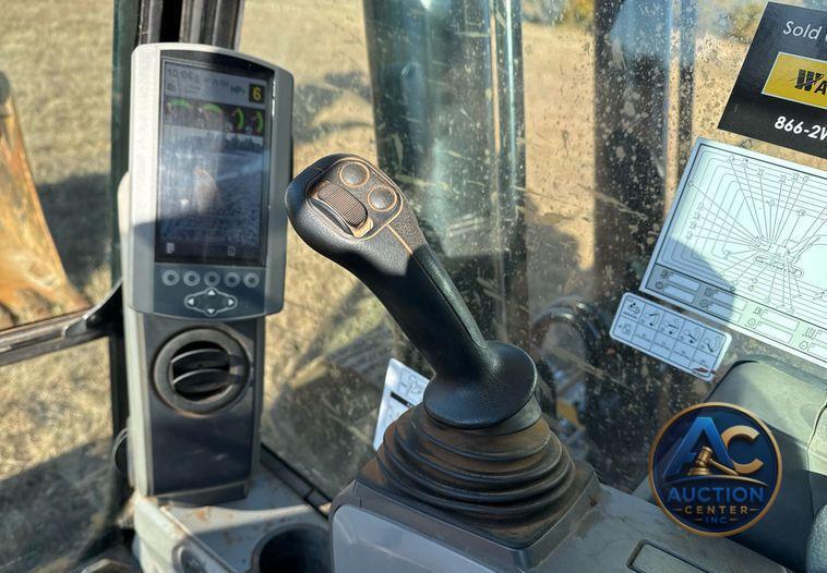 2017 Caterpillar  323F L excavator