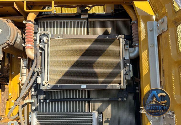 2017 Caterpillar  323F L excavator