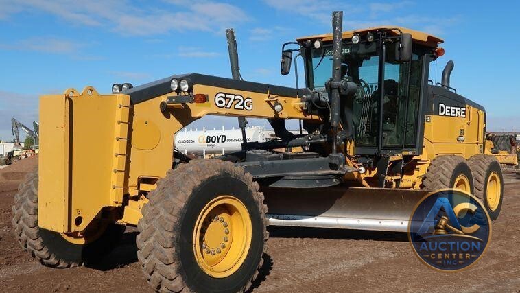 2016 John Deere 672G  motor grader