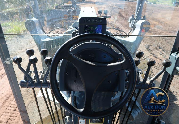 2016 John Deere 672G  motor grader