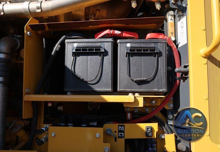 2016 John Deere 672G  motor grader