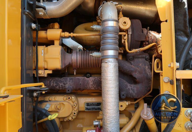 2016 John Deere 672G  motor grader