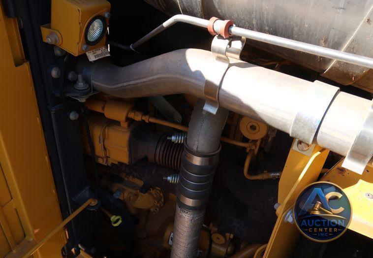 2016 John Deere 672G  motor grader