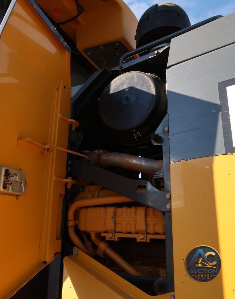 2016 John Deere 672G  motor grader