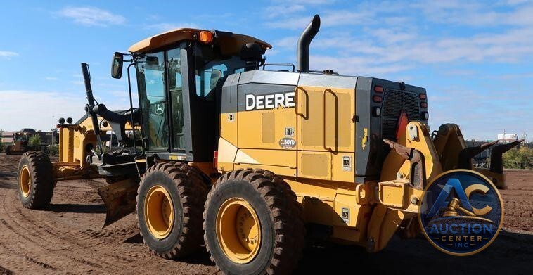 2016 John Deere 672G  motor grader