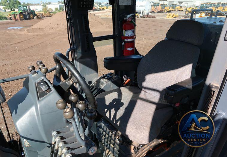 2016 John Deere 672G  motor grader