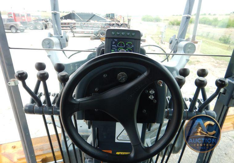 2015 John Deere 672G  motor grader