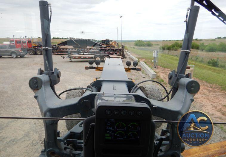 2015 John Deere 672G  motor grader